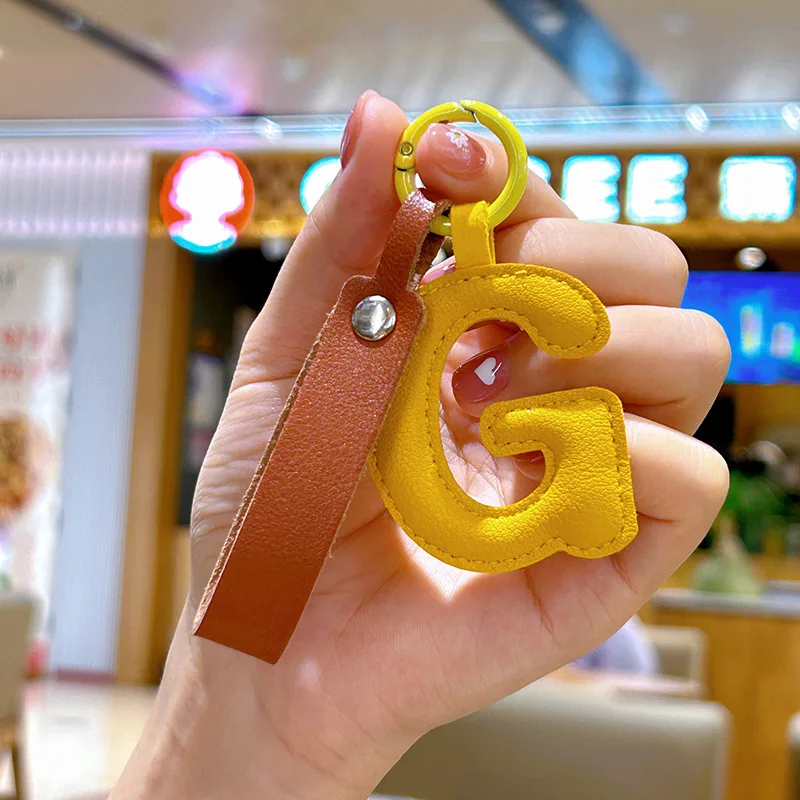 A a Z Leather Inicial Letra Ch - Monogram Keychain Leather avaliação e preço